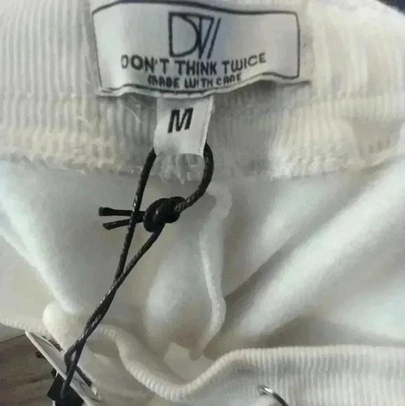 Dont think twice womens shorts - Picture 2 of 3